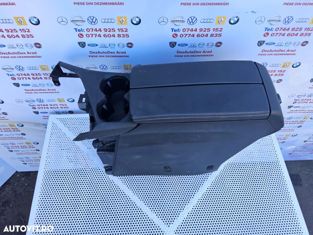 Cotiera Peugeot 3008 an 2016-2024 cotiera centrala suport pahare Peugeot 3008 - 2