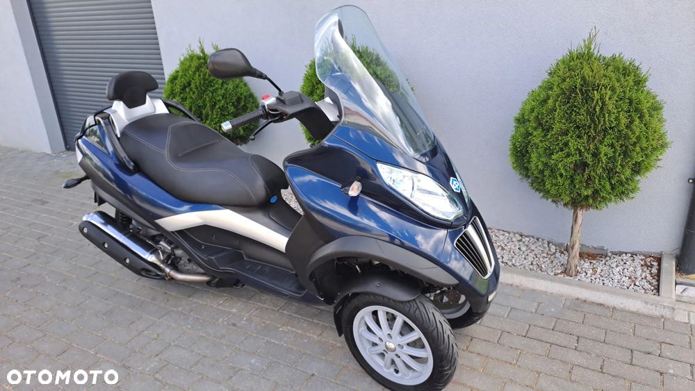 Piaggio MP-3 - 18