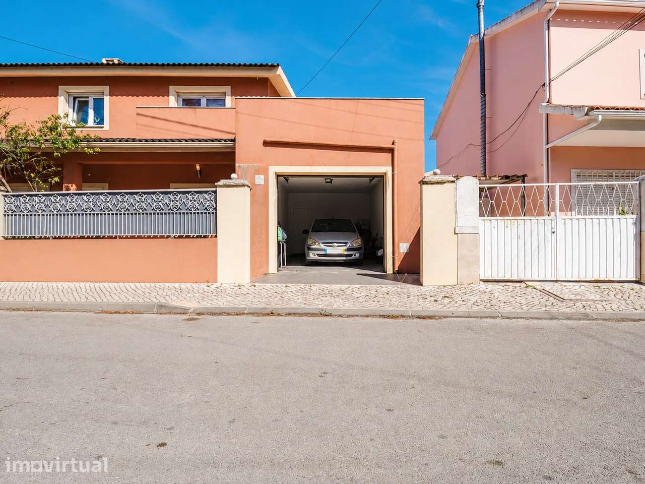 Moradia Geminada T3 com Garagem na Quinta do Conde. - Grande imagem: 4/56