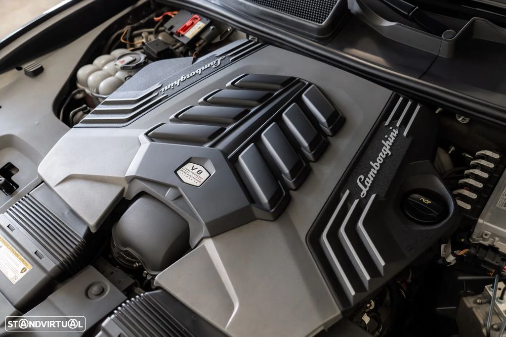 Lamborghini Urus 4.0 V8 - 41