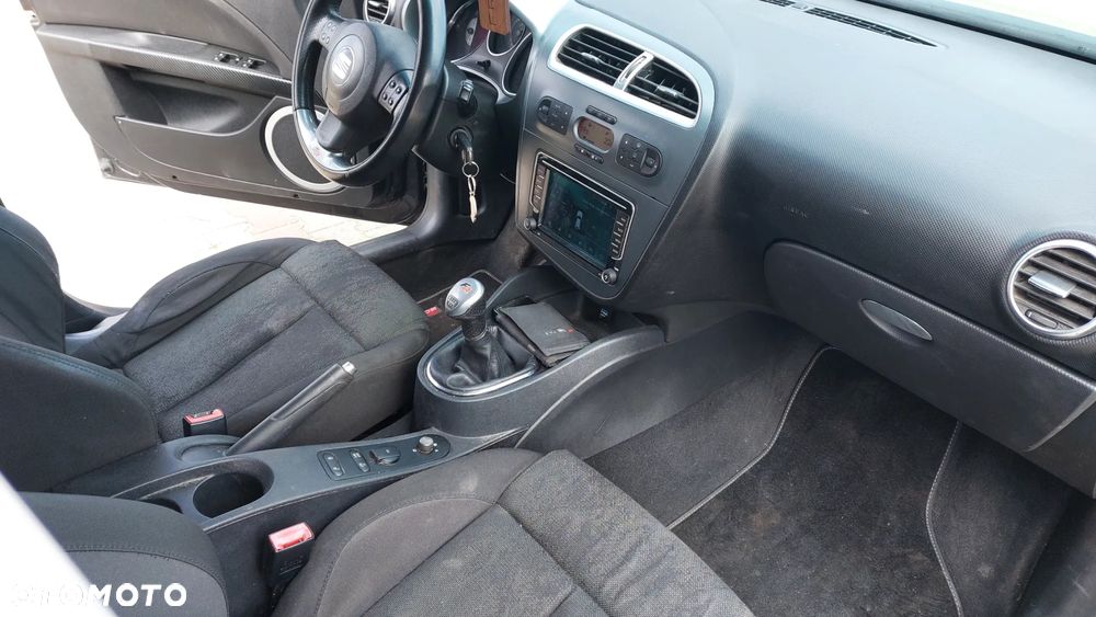 Seat Leon 2.0 TDI DPF FR Limited - 33