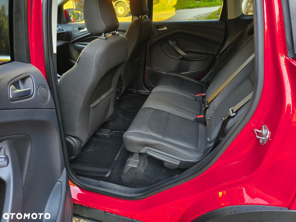 Ford Kuga - 17