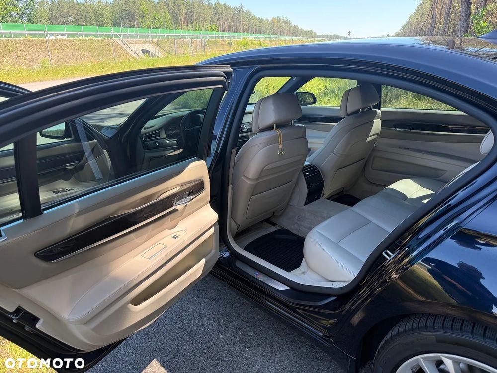 BMW Seria 7 ver-740li - 8