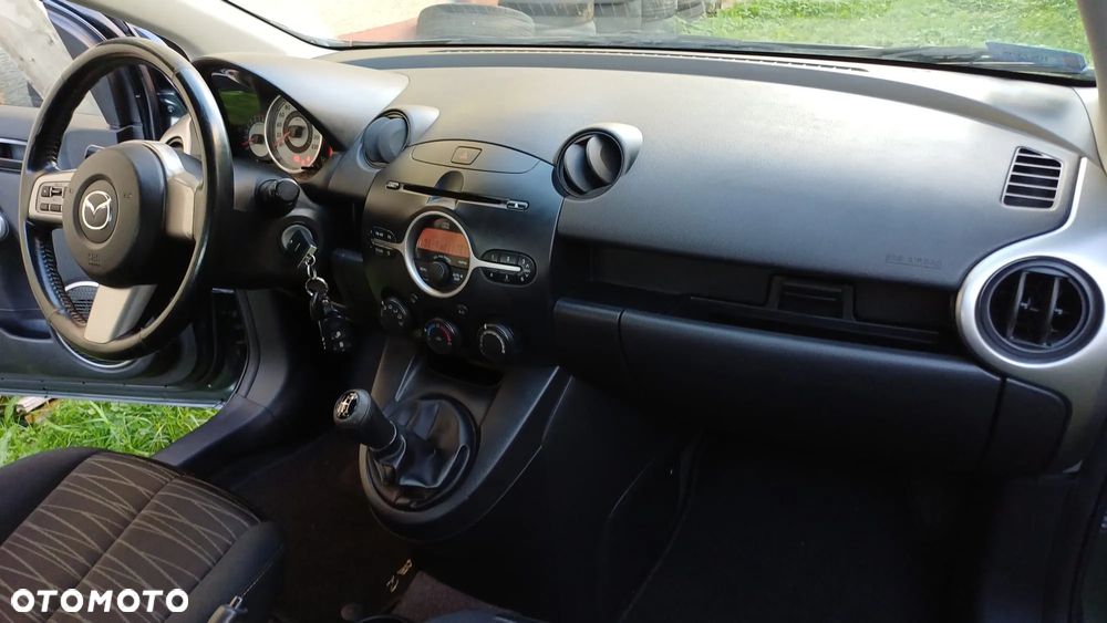 Mazda 2 1.3 Exclusive - 14