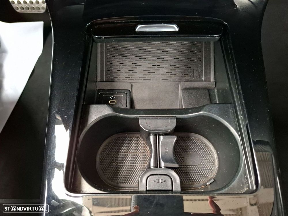 Mercedes-Benz CLA 180 d Shooting Brake AMG Line Aut. - 22