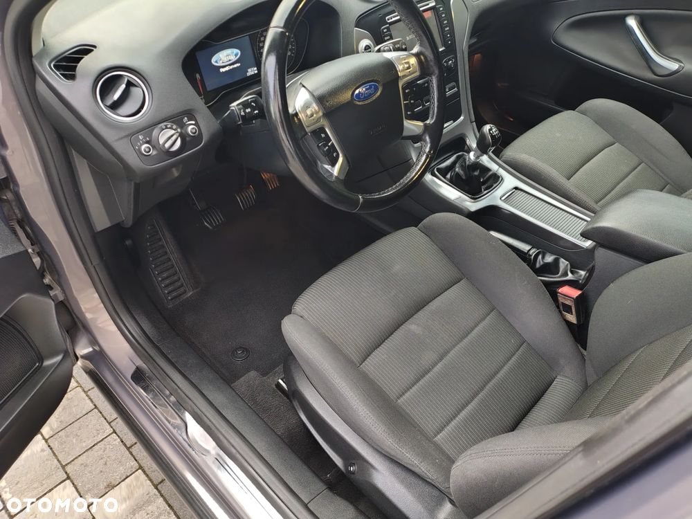 Ford Mondeo 2.0 TDCi Titanium - 8