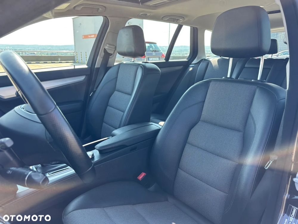 Mercedes-Benz Klasa C 180 BlueEFFICIENCY 7G-TRONIC Avantgarde - 19