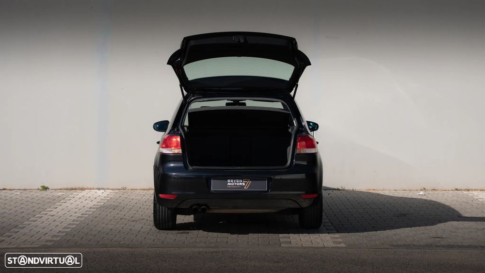 VW Golf 2.0 TDI DPF DSG Style - 14