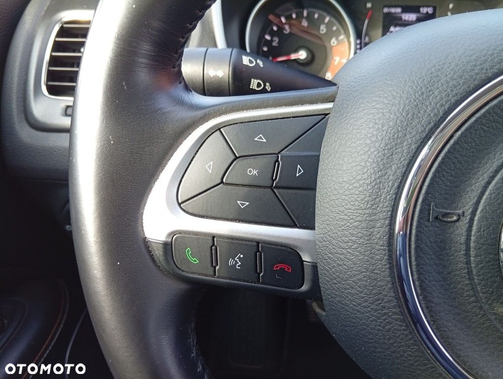 Jeep Compass - 22