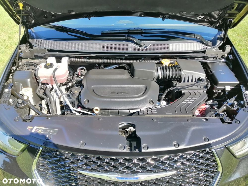Chrysler Pacifica - 8
