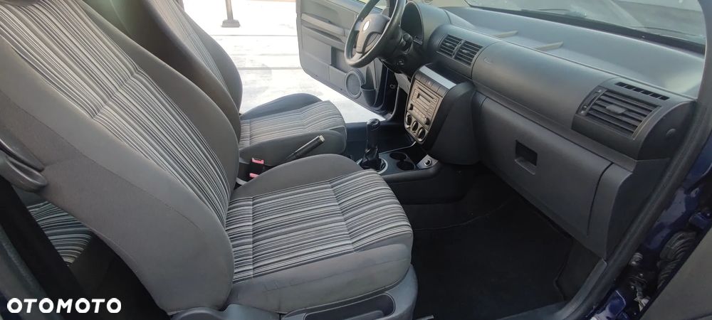 Volkswagen Fox 1.2 - 17