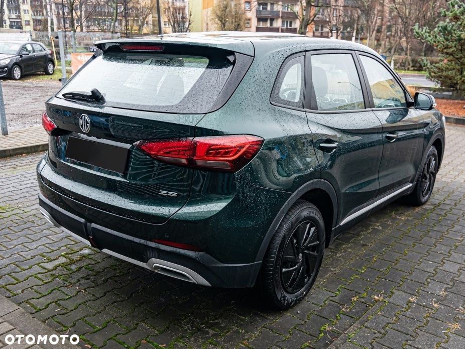 MG ZS - 6