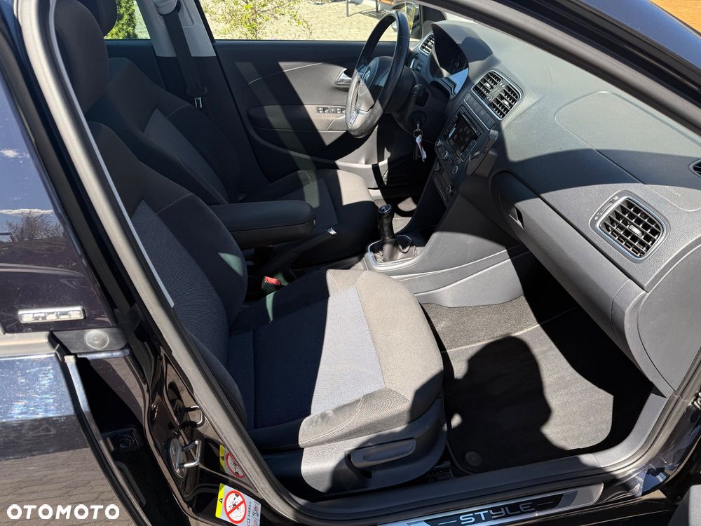 Volkswagen Polo 1.4 16V Highline - 19