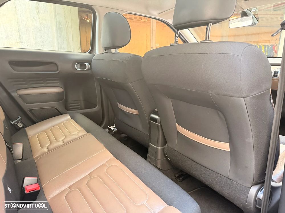 Citroën C4 Cactus 1.2 PureTech Shine - 28