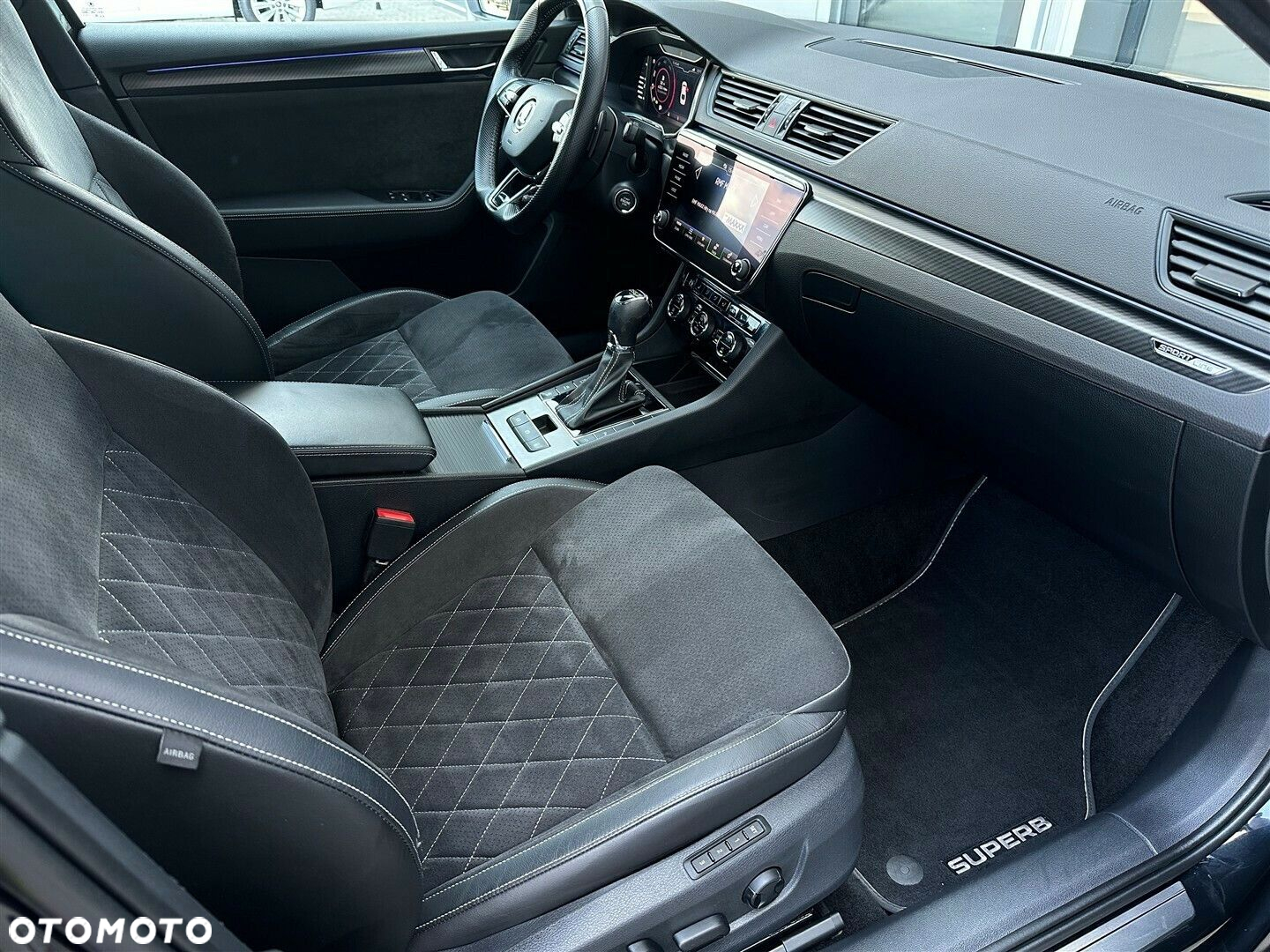 Skoda Superb 2.0 TDI SCR Sportline DSG - 6