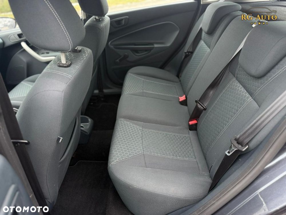 Ford Fiesta - 28