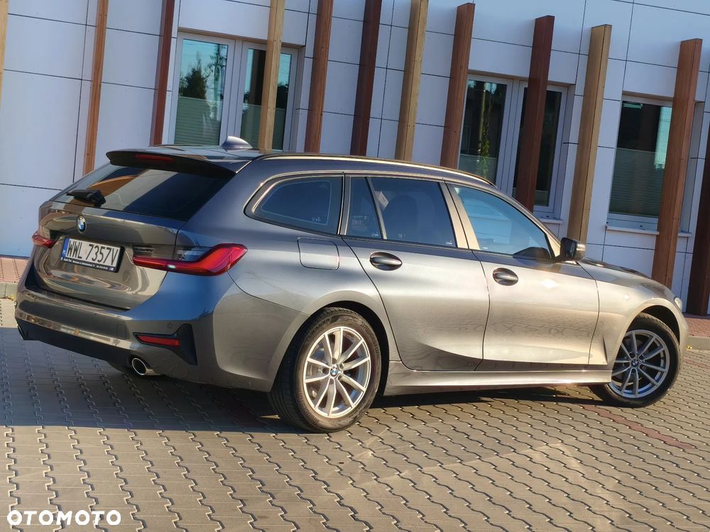 BMW Seria 3 318d Advantage - 27