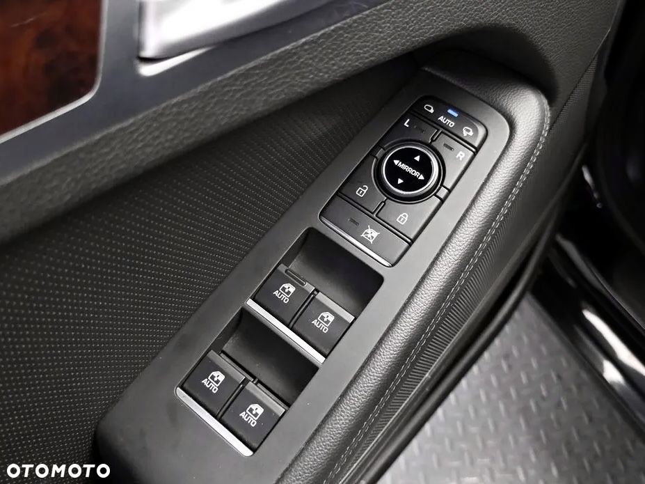 Genesis G80 - 14