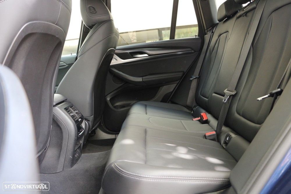 BMW X3 30 e xDrive Pack M Desportivo Pro - 19