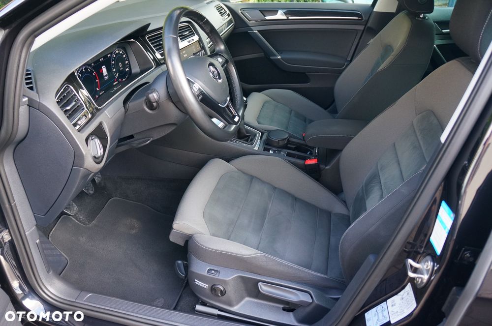Volkswagen Golf 1.4 TSI BMT Highline - 38