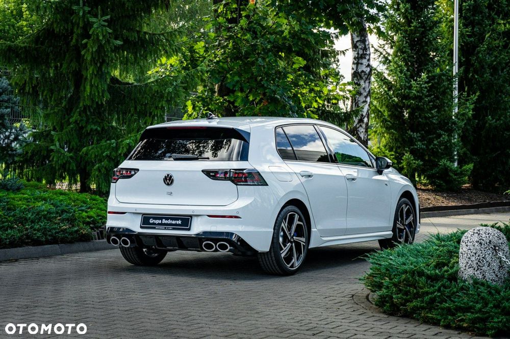 Volkswagen Golf - 17