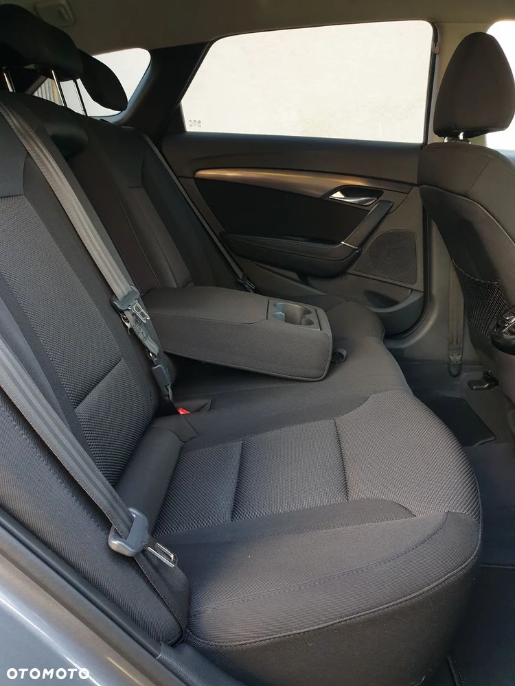 Hyundai i40 2.0 Premium - 35