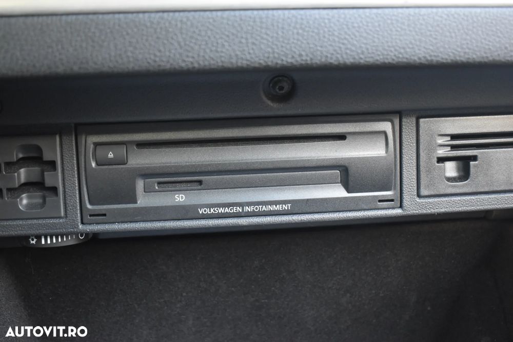 Volkswagen Golf 1.2 TSI BMT Comfortline - 13