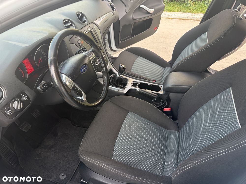 Ford Mondeo 1.6 TDCi Start-Stopp Titanium - 12