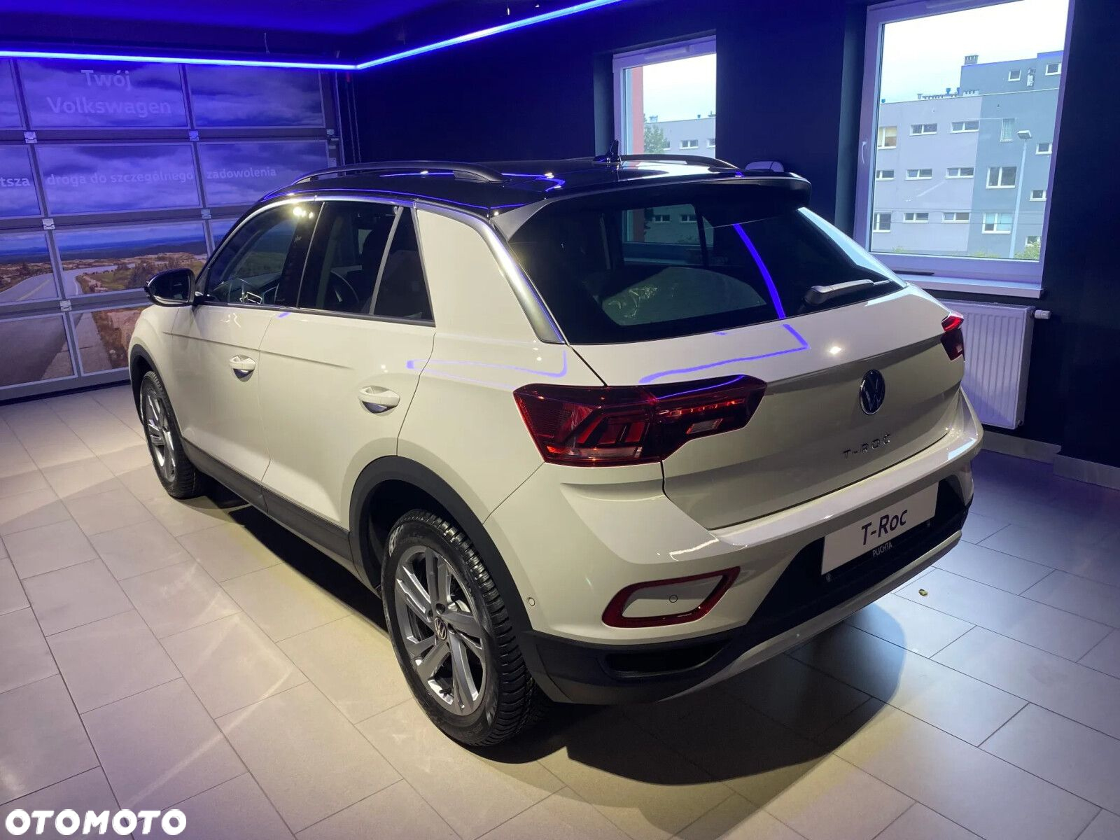 Volkswagen T-Roc - 4