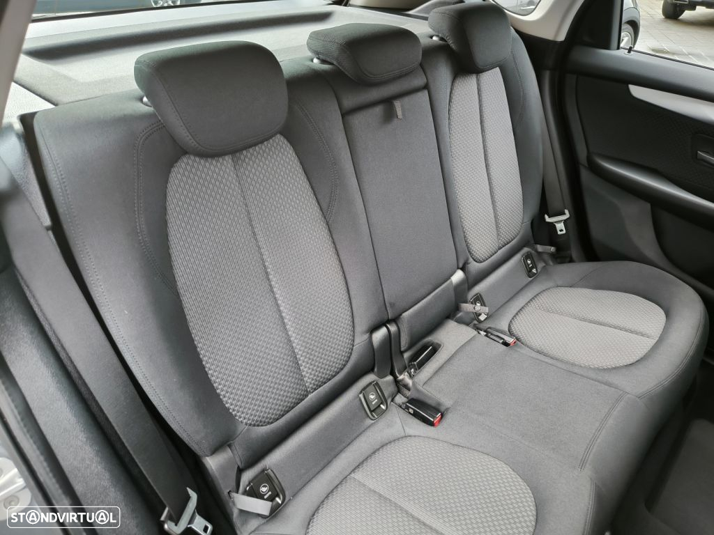BMW 216 Active Tourer d Corporate Edition - 28