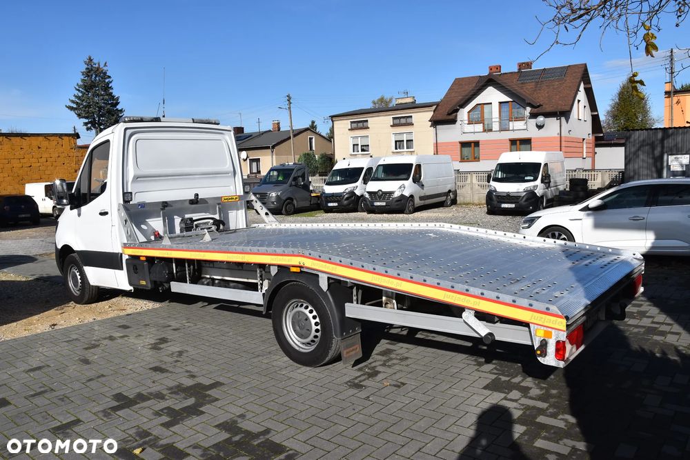 Mercedes-Benz Sprinter - 7