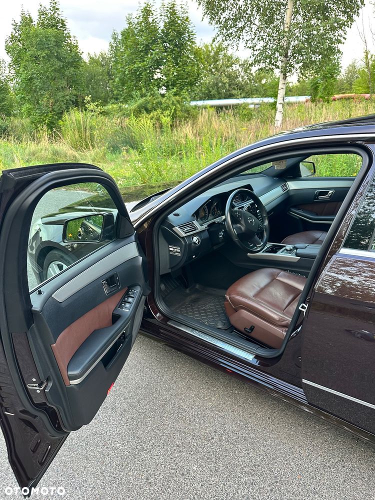 Mercedes-Benz Klasa E 350 CDI DPF BlueEFFICIENCY 7G-TRONIC Avantgarde - 15