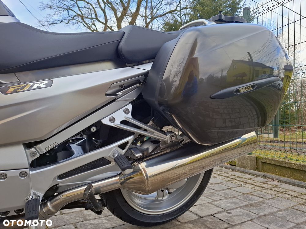 Yamaha FJR - 7