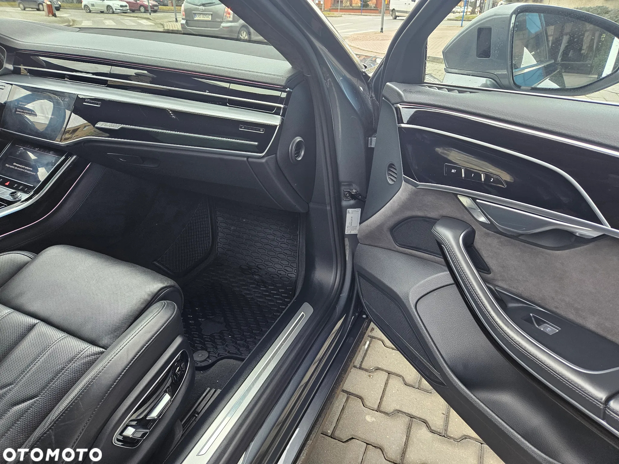 Audi A8 - 16