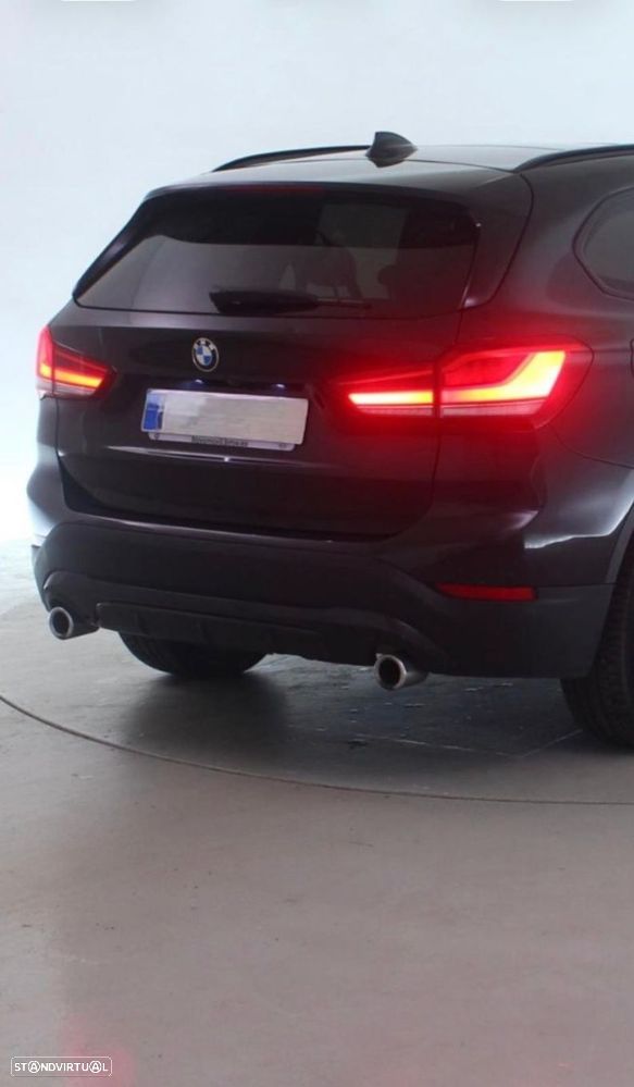 BMW X1 18 d sDrive Auto Line Sport - 9