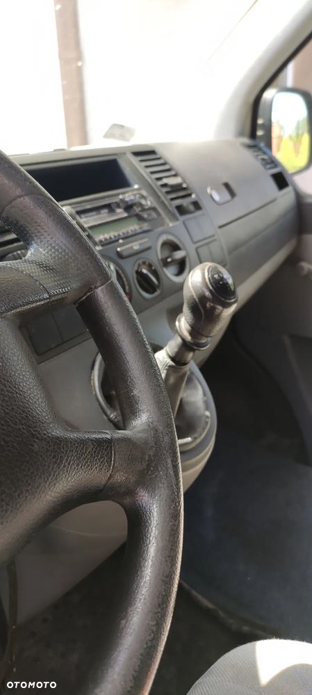 Volkswagen TRANSPORTER T5 - 8