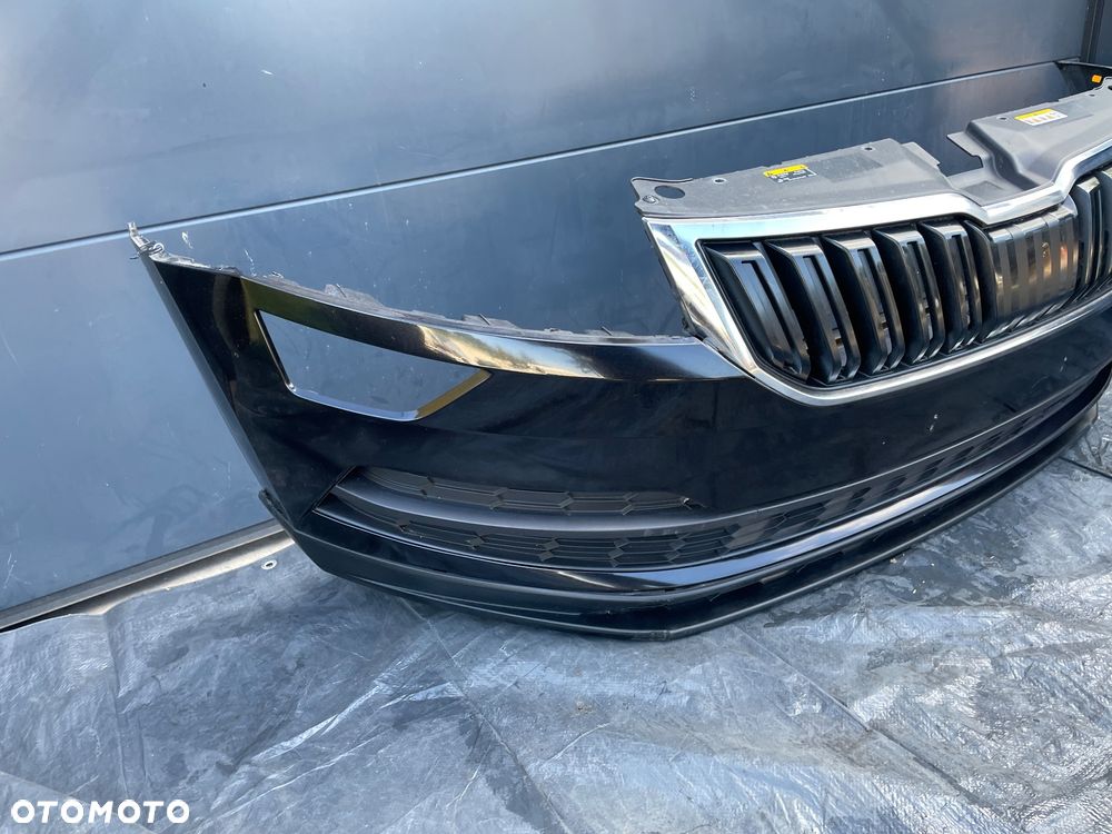 SKODA KAROQ zderzak przód kompletny LF9R kompletny - 4