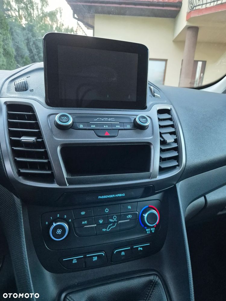 Ford Transit Connect - 14