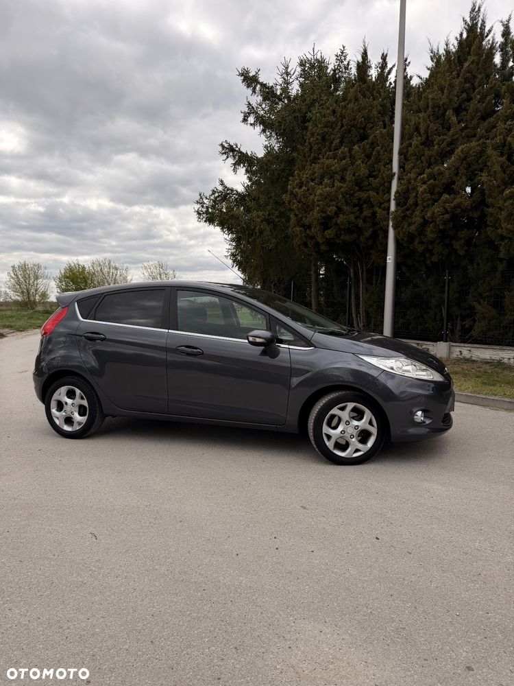Ford Fiesta 1.6 Ti-VCT Titanium - 10
