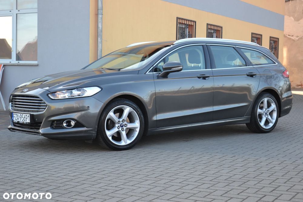 Ford Mondeo 2.0 TDCi STart-Stopp Titanium - 4