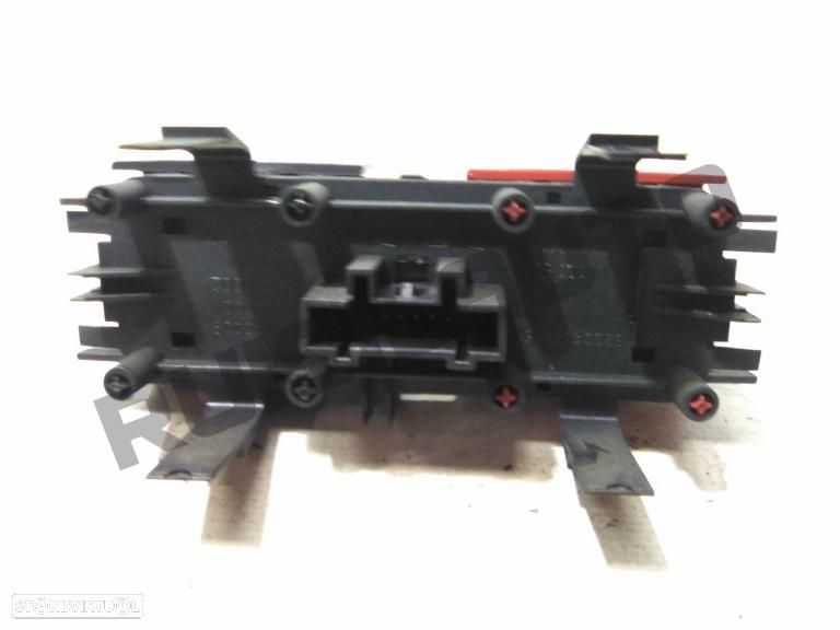 Comando / Botão 4 Piscas  Renault Megane Ii [2002_2010] 1.5 Dci - 2