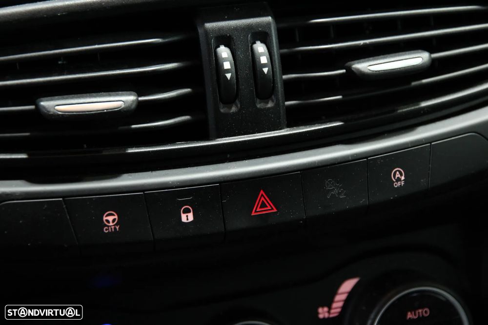 Fiat Tipo Station Wagon 1.0 GSE T3 Garmin - 9