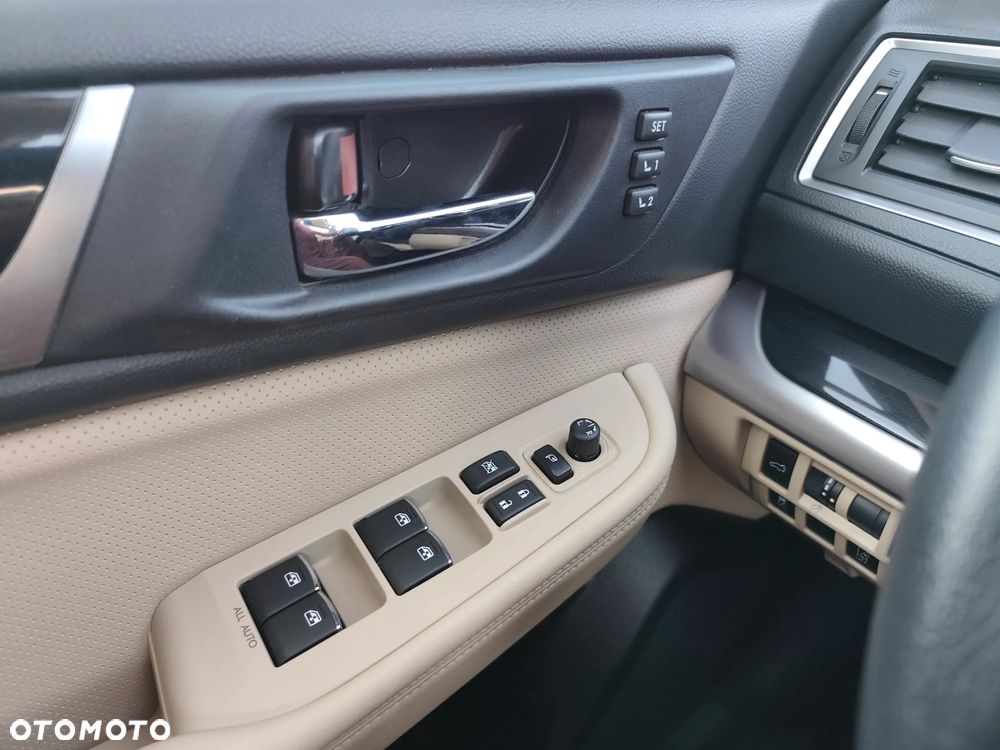 Subaru Outback 2.0D Exclusive Lineartronic - 29