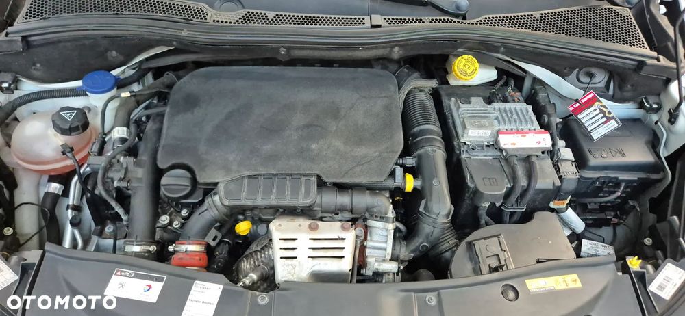 Peugeot 2008 PureTech 110 Stop&Start Allure - 28
