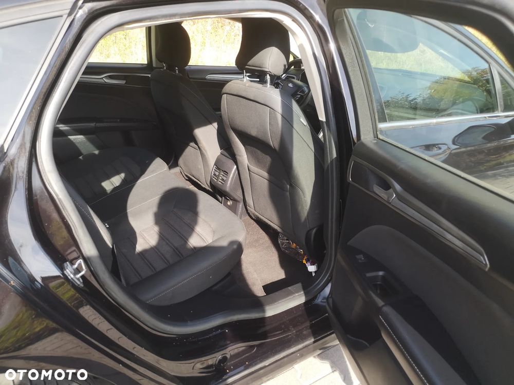 Ford Mondeo - 28