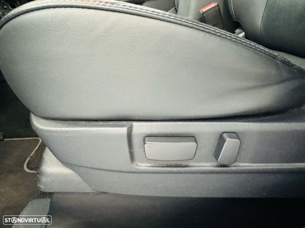 Mitsubishi Outlander 2.4 Instyle - 25