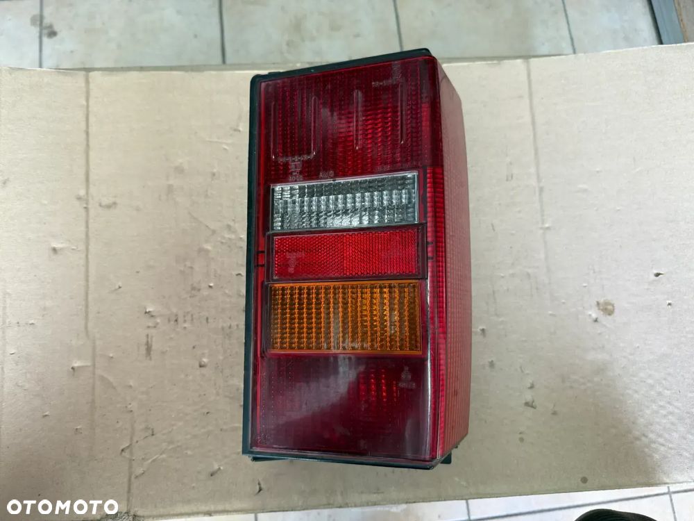Reflektor / lampa tylna Jeep Grand Cherokee XJ - prawa strona - oryginalna - 1