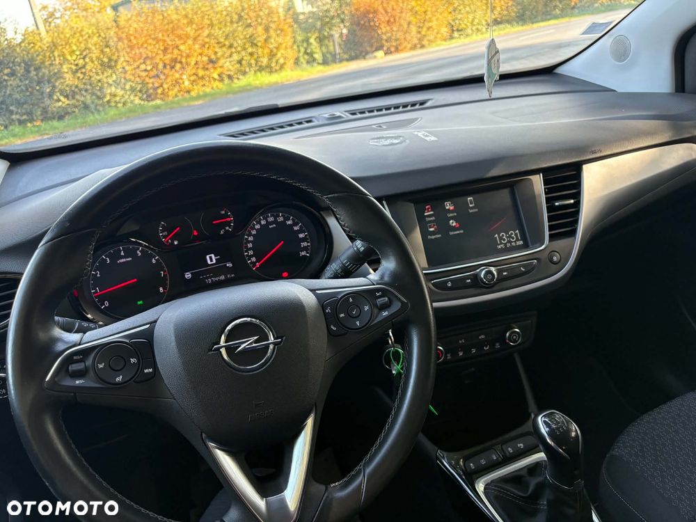Opel Crossland X - 9