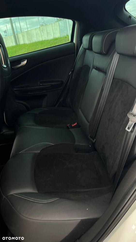 Alfa Romeo Giulietta 1750 TBi QV TCT - 23