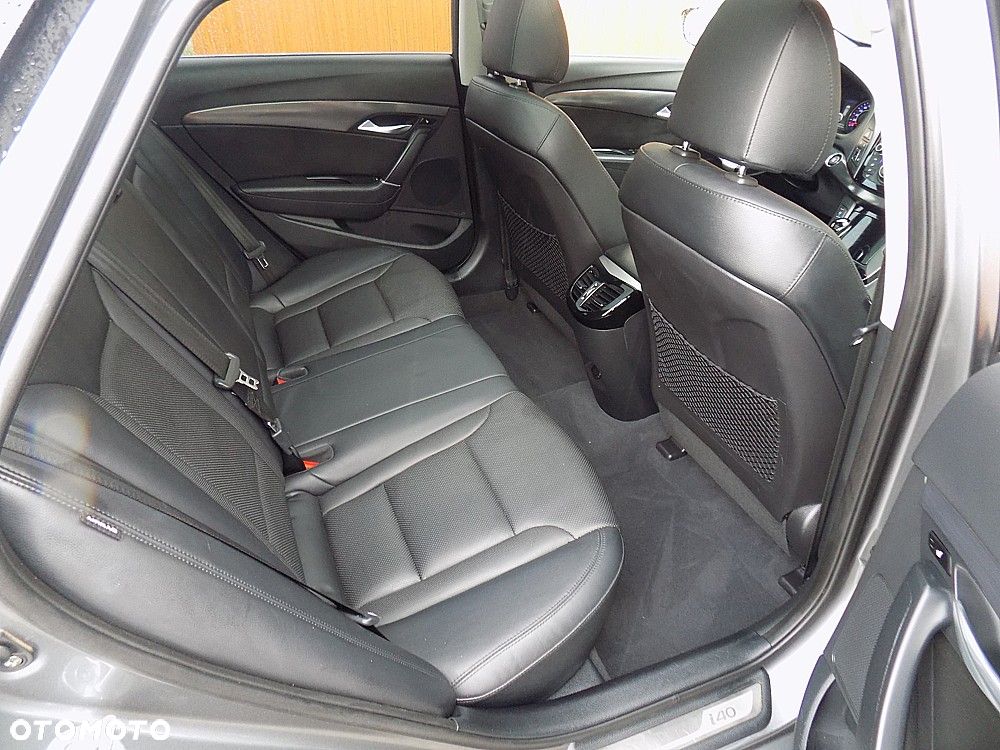 Hyundai i40 i40cw 1.7 CRDi Automatik Fifa World Cup Edition Gold - 7